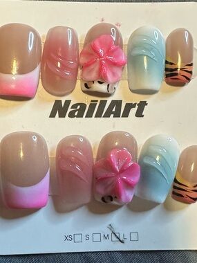 Floral Pink & Blue 3D Press-On Nail Set